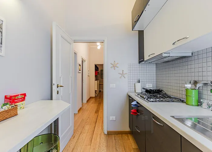 Stile E Spazio A Due Passi Dal Centro Apartment *