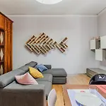 Stile E Spazio A Due Passi Dal Centro Apartment